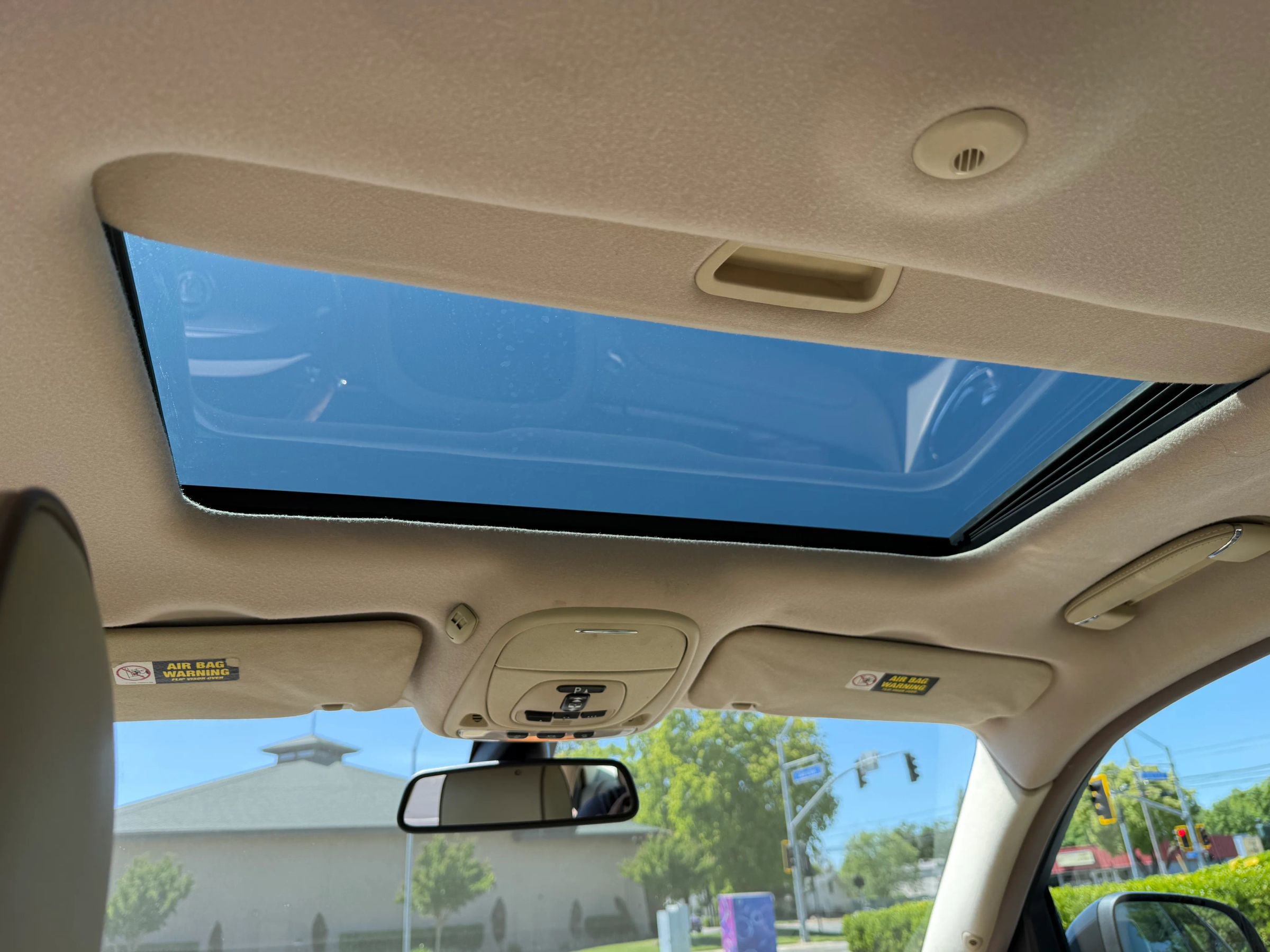 Used 2008 Jaguar XJ8 image 19