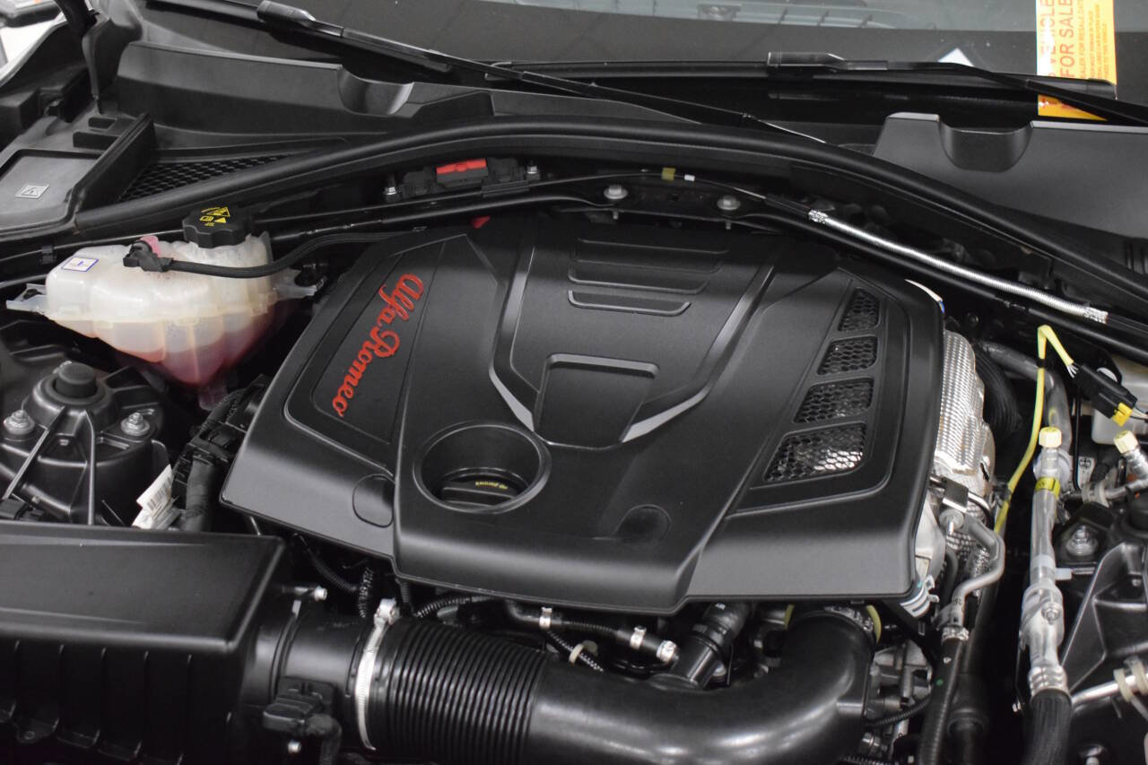 Used 2021 Alfa Romeo Giulia Sprint w/ Nero Edizione image 52