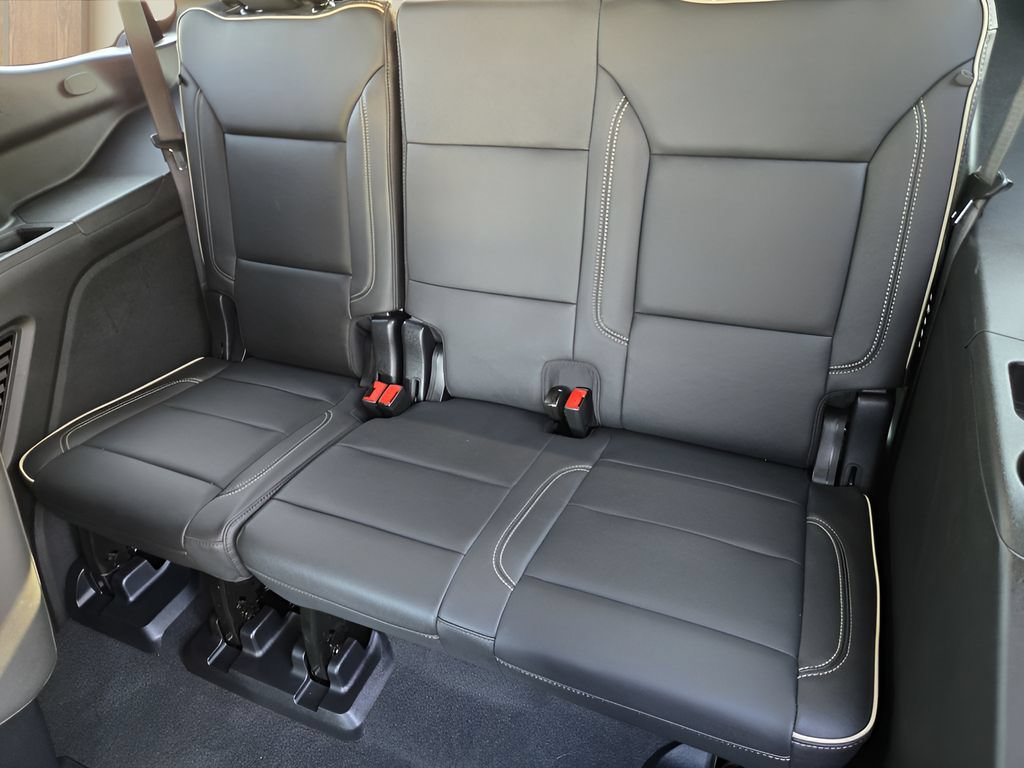Used 2025 Chevrolet Tahoe Premier w/ Sun And Tow Package RWD image 29