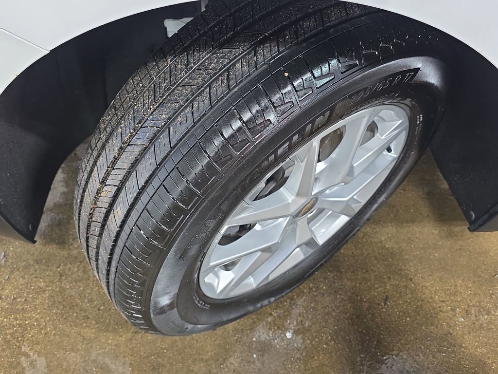 Used 2024 Chevrolet Equinox LT w/ LPO, Floor Liner Package FWD image 35