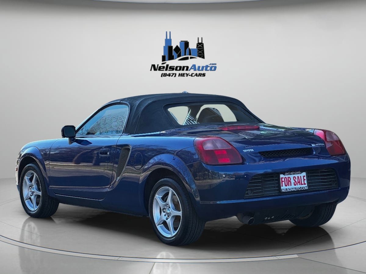 Used 2000 Toyota MR2 RWD image 11