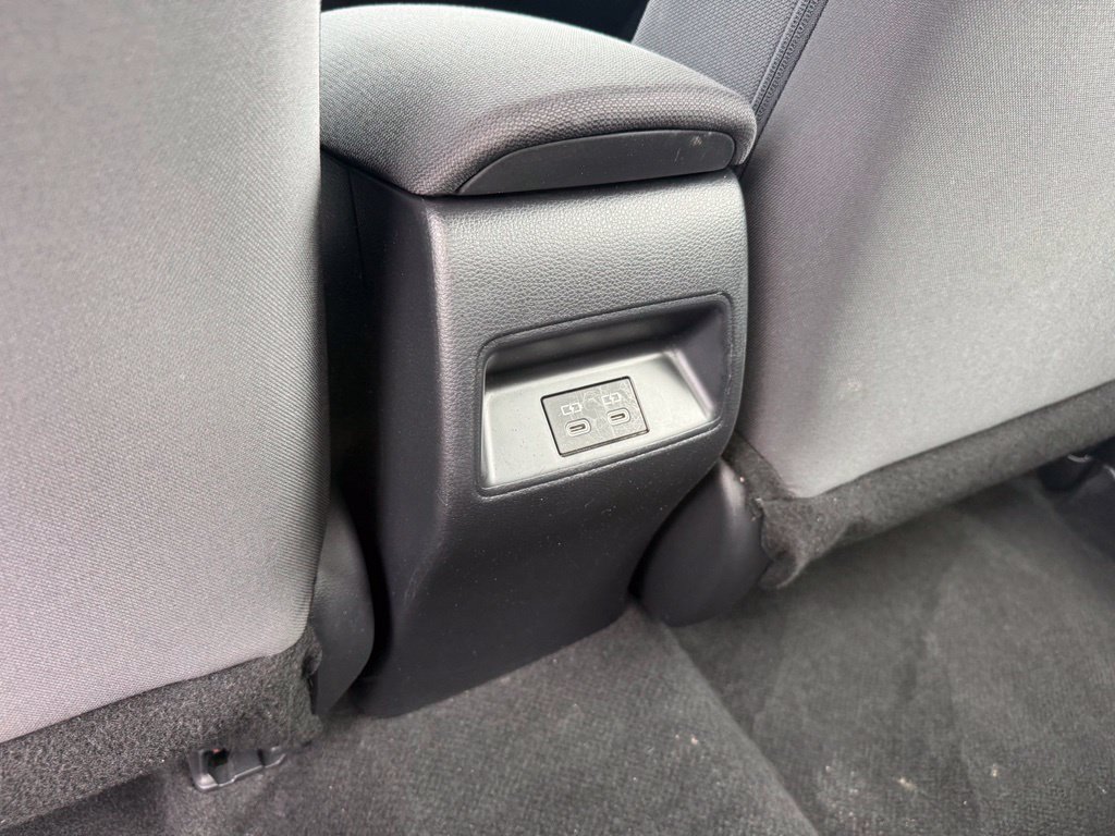 Used 2025 Toyota Corolla LE FWD image 30