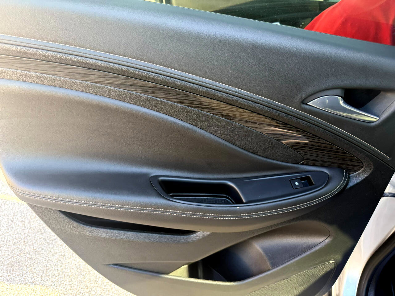 Used 2017 Buick Envision Premium image 17
