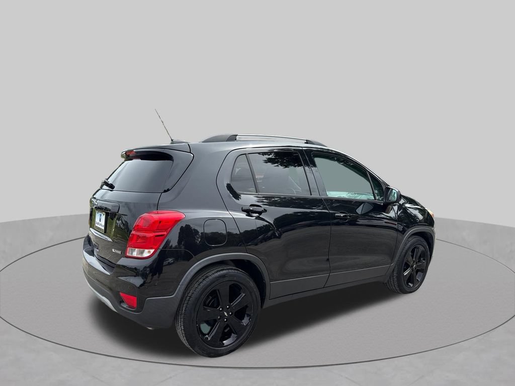 Used 2018 Chevrolet Trax Premier w/ Midnight Edition FWD image 5