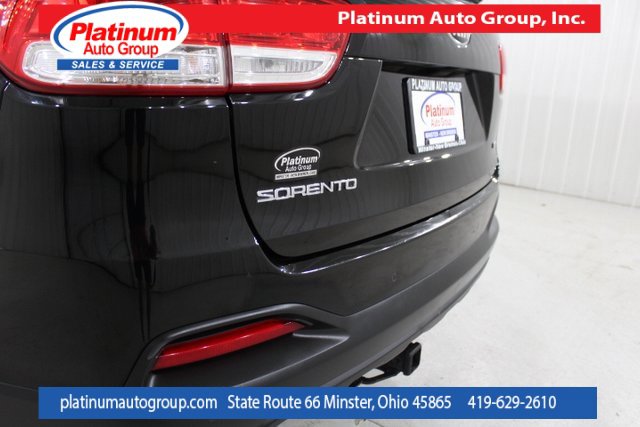 Used 2016 Kia Sorento LX image 39