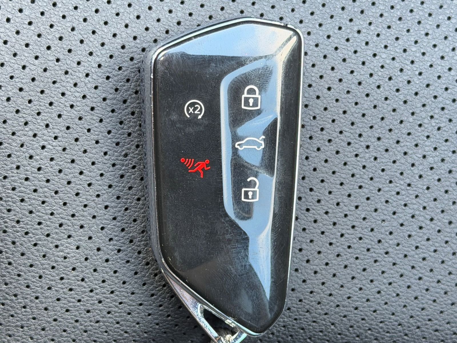 Used 2025 Volkswagen Atlas SE AWD/4WD image 27