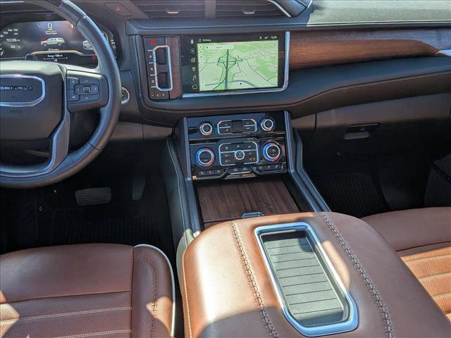 Used 2024 GMC Yukon Denali Ultimate AWD/4WD image 19