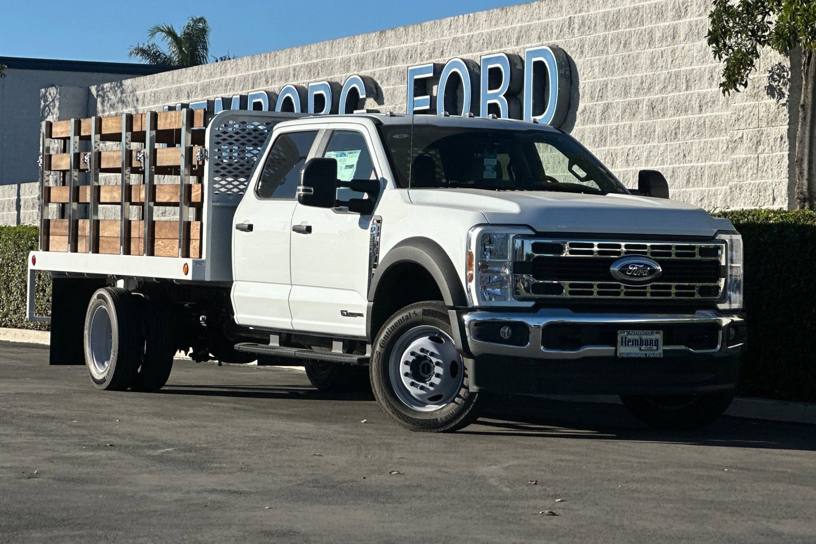 New 2025 Ford F550 4x4 Crew Cab Super Duty image 2