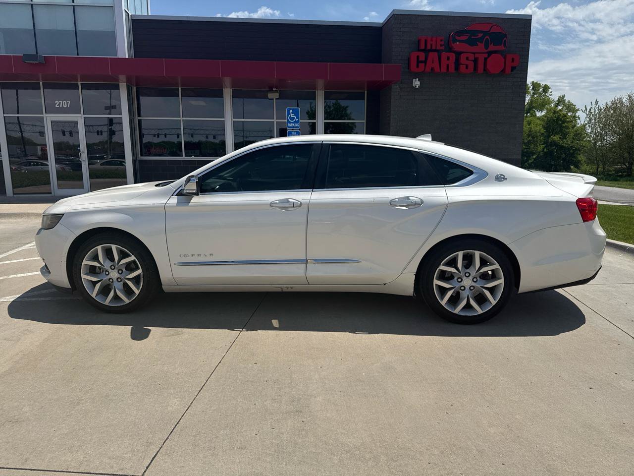 Used 2014 Chevrolet Impala LTZ FWD image 2