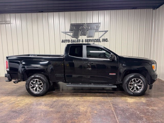 Used 2016 GMC Canyon SLE w/ All Terrain Package RWD image 7