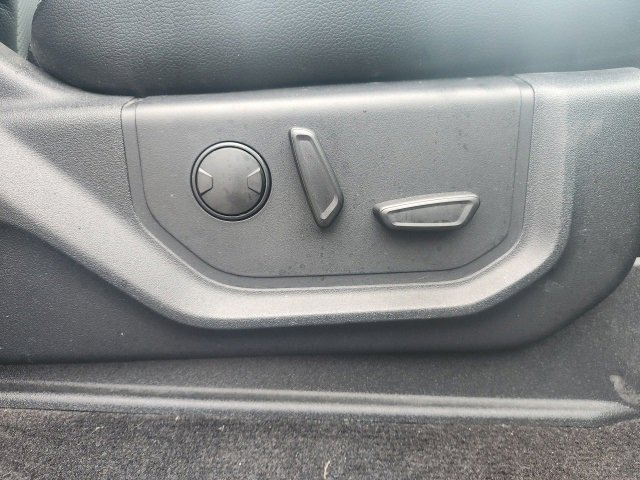 Used 2020 Ford F150 Lariat w/ Equipment Group 502A Luxury image 12