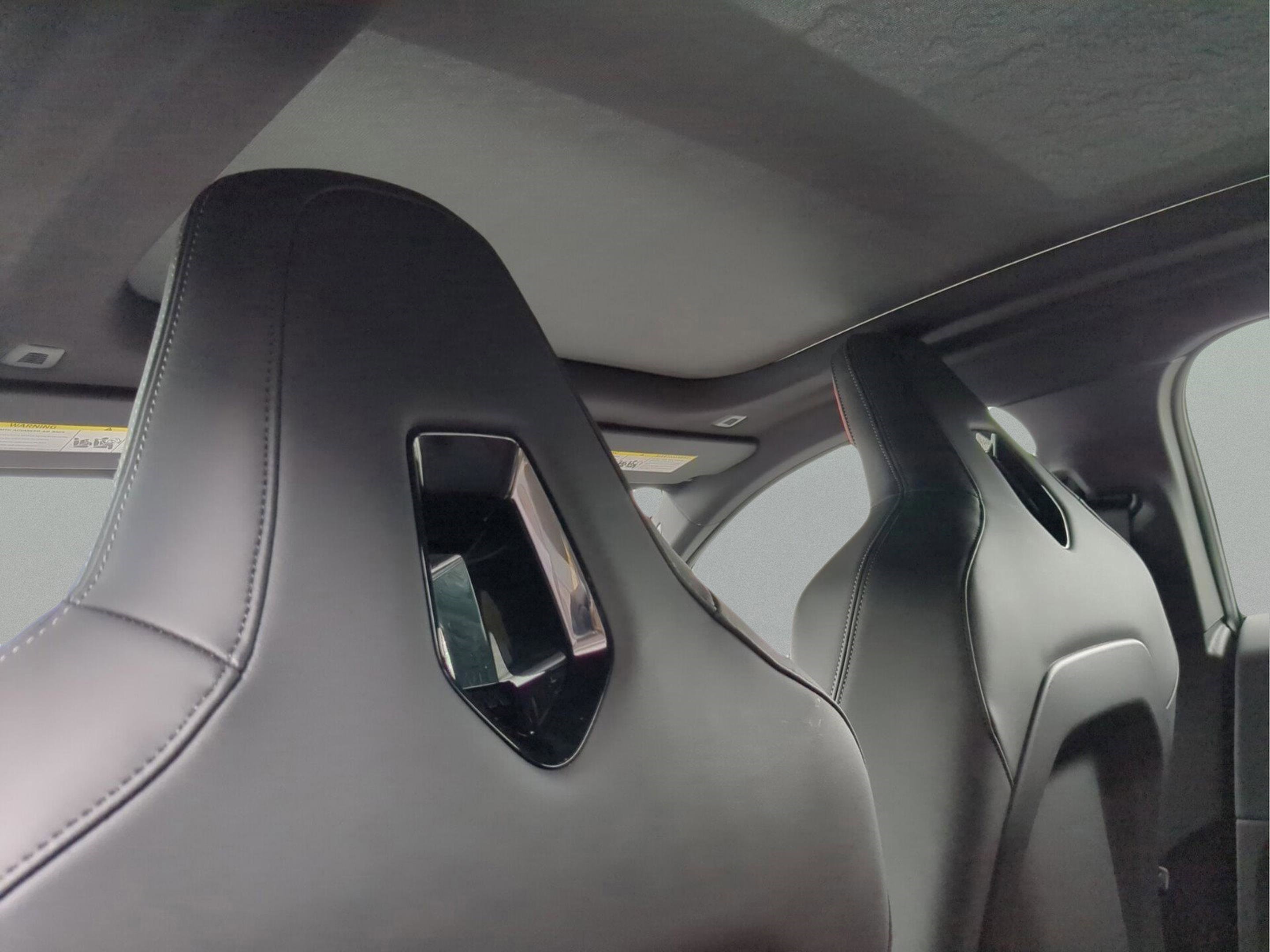 Used 2025 BMW M235i xDrive w/ M Performance Package image 8