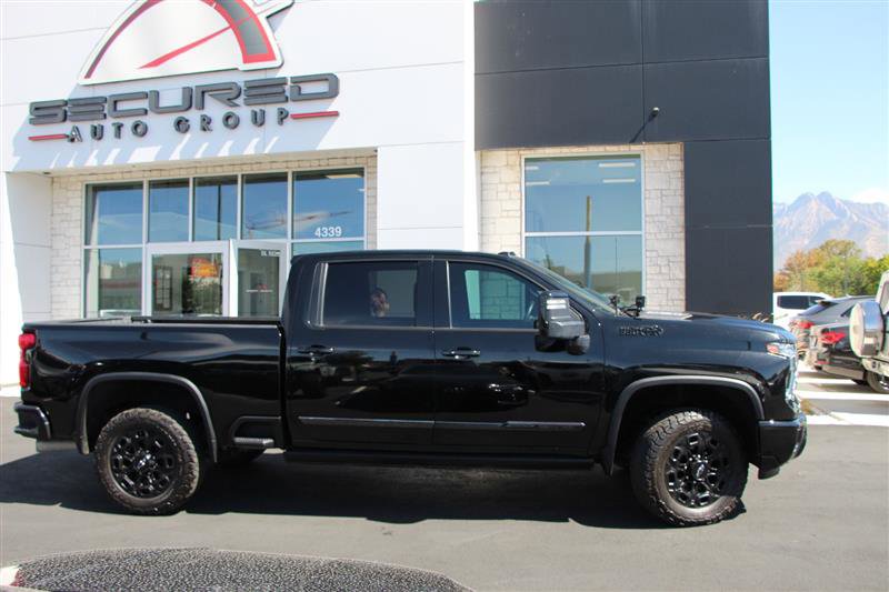 Used 2024 Chevrolet Silverado 2500 High Country w/ High Country Premium Package image 9