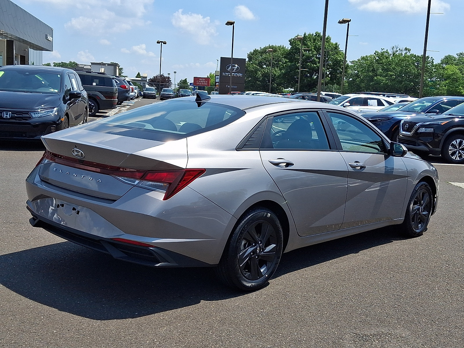 Certified 2023 Hyundai Elantra SEL w/ Preferred Accessory Package FWD image 6