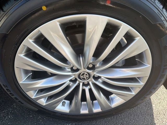 Used 2024 Toyota Highlander Platinum image 40