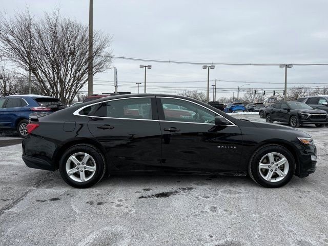 Used 2022 Chevrolet Malibu LS image 6