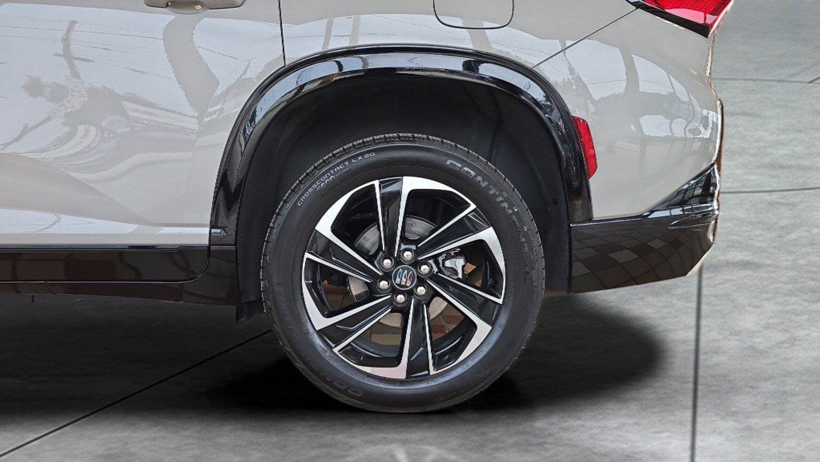 Used 2026 Buick Enclave Sport Touring AWD/4WD image 29