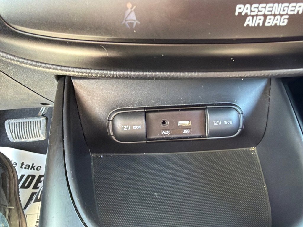 Used 2017 Kia Soul FWD image 31