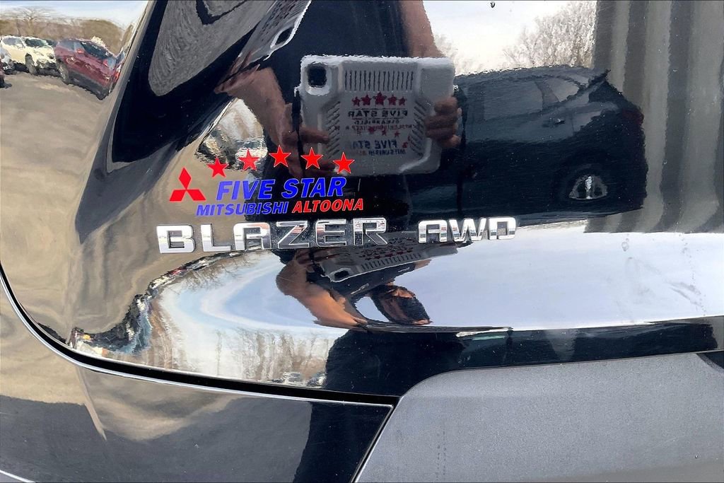 Used 2023 Chevrolet Blazer LT image 8
