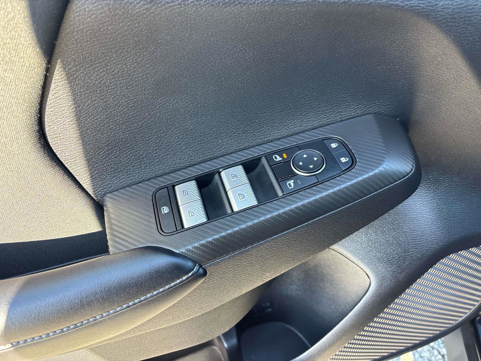 Used 2022 Mitsubishi Outlander ES image 17