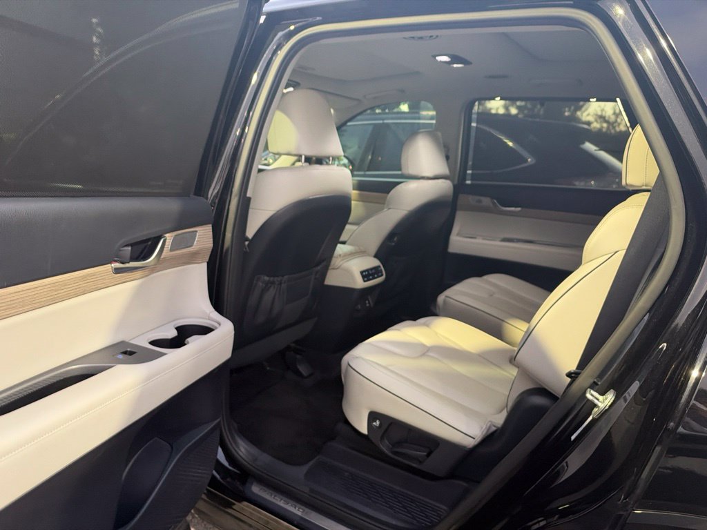 Used 2021 Hyundai Palisade Limited FWD image 10