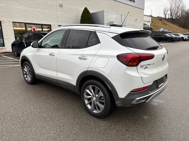 Used 2023 Buick Encore GX Essence w/ Experience Buick Package image 3