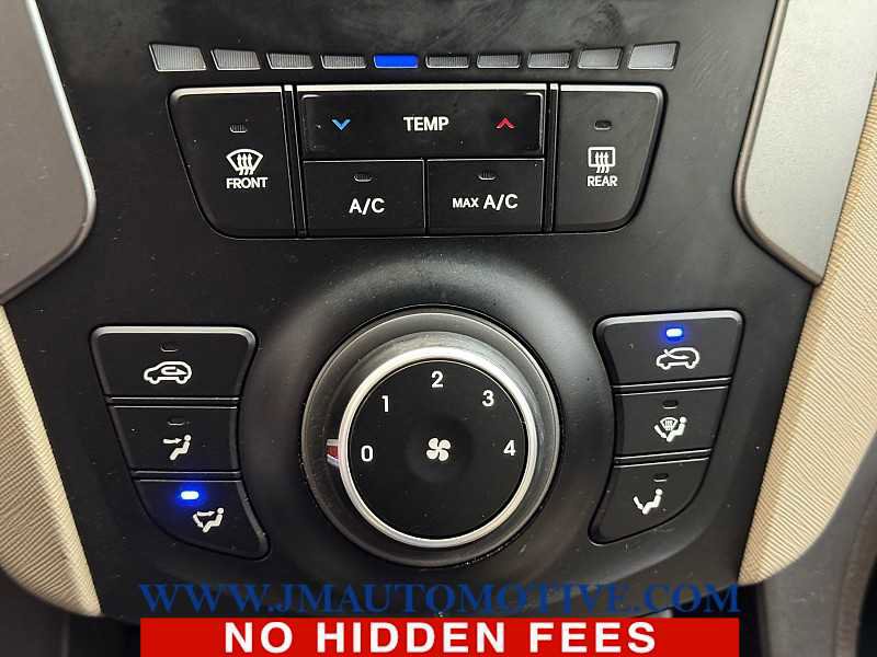 Used 2017 Hyundai Santa Fe Sport AWD/4WD image 31