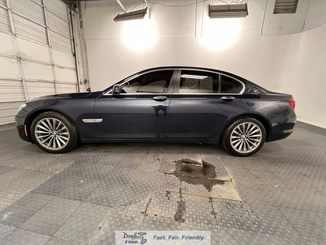 Used 2011 BMW 750i image 4