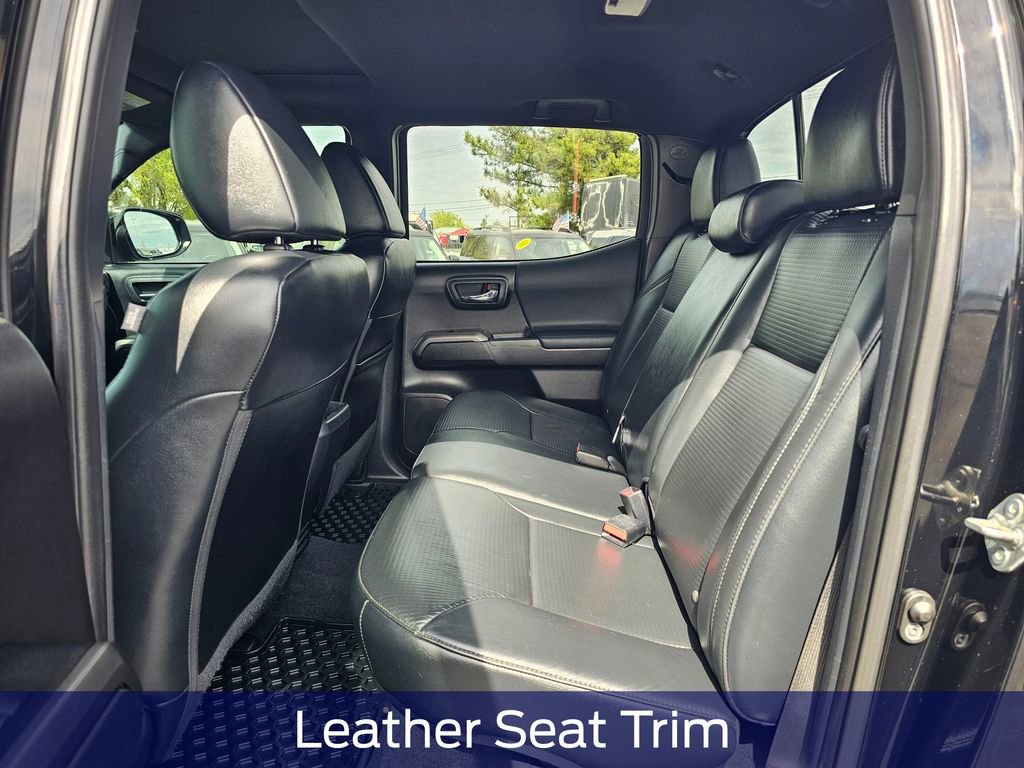 Used 2020 Toyota Tacoma TRD Sport image 15