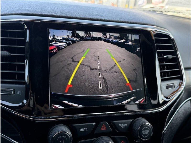 Used 2019 Jeep Grand Cherokee Limited image 55
