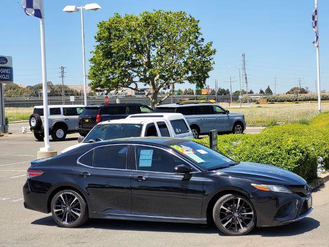 Used 2018 Toyota Camry XSE w/ Driver Assist Package FWD image 3