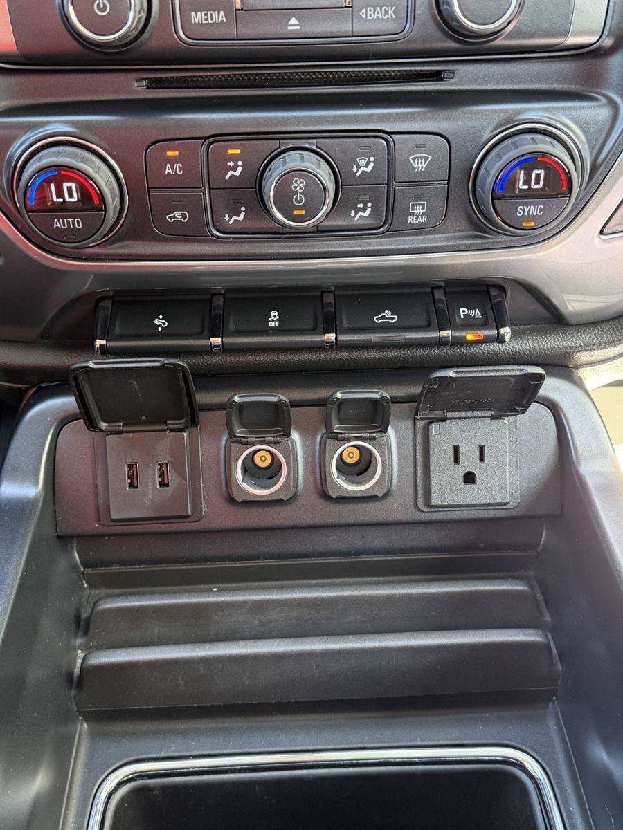 Used 2018 Chevrolet Silverado 1500 LTZ w/ LTZ Plus Package AWD/4WD image 9