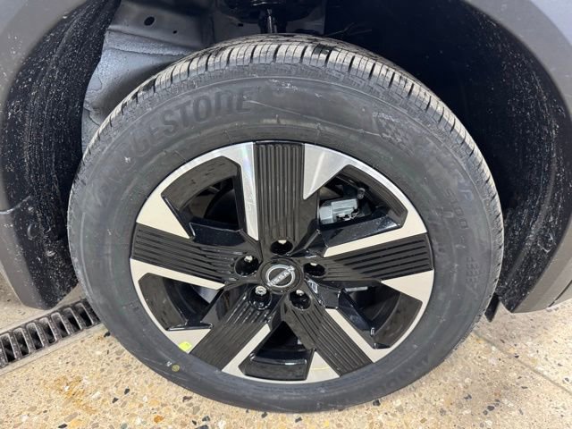 New 2026 Nissan Kicks SV w/ SV Premium Package image 28