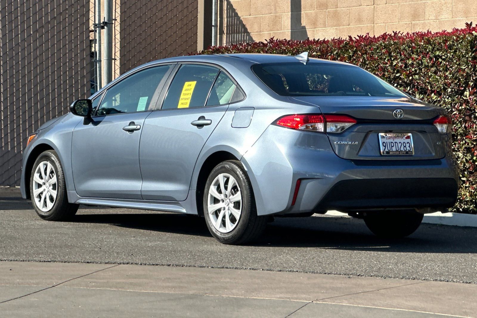Used 2025 Toyota Corolla LE image 6