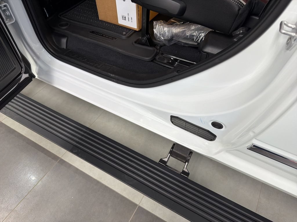 New 2026 RAM 2500 Limited AWD/4WD image 12