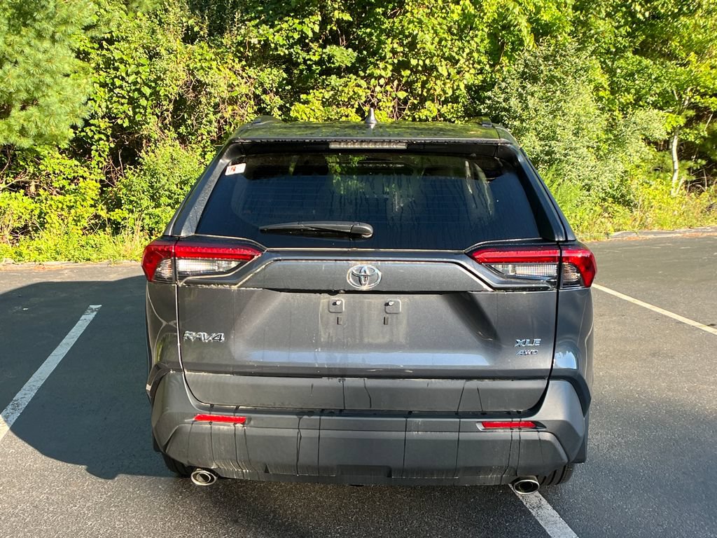 Used 2023 Toyota RAV4 XLE Premium AWD/4WD image 33