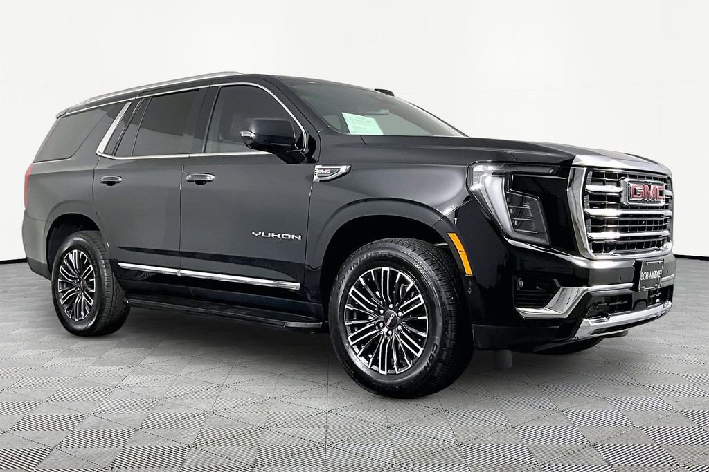 Used 2025 GMC Yukon Elevation RWD image 3