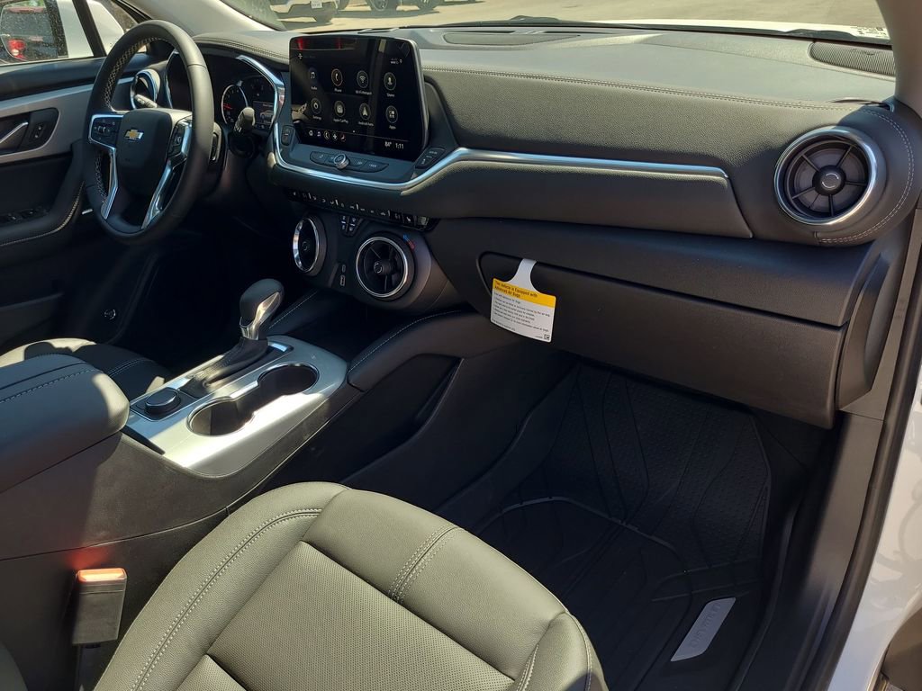 New 2026 Chevrolet Blazer LT w/ LPO, Floor Liner Package FWD image 30