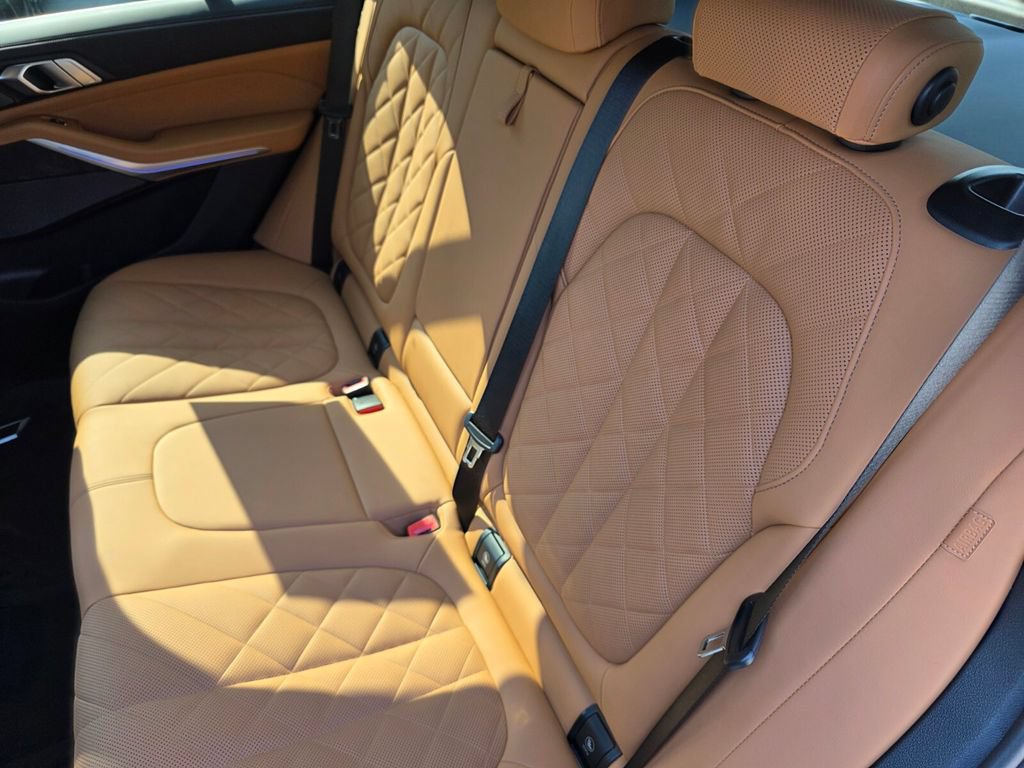 Certified 2025 BMW X5 sDrive40i w/ Premium Package RWD image 15