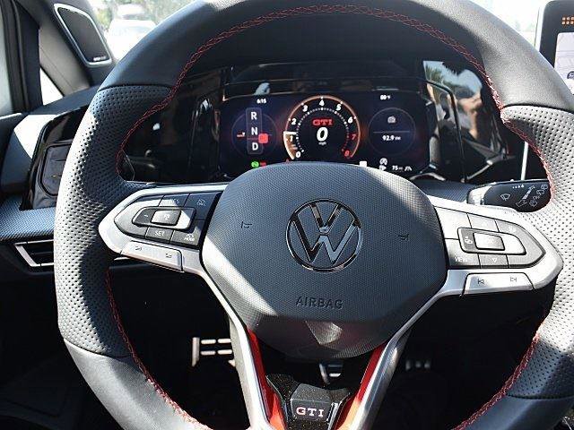 New 2025 Volkswagen Golf SE image 10