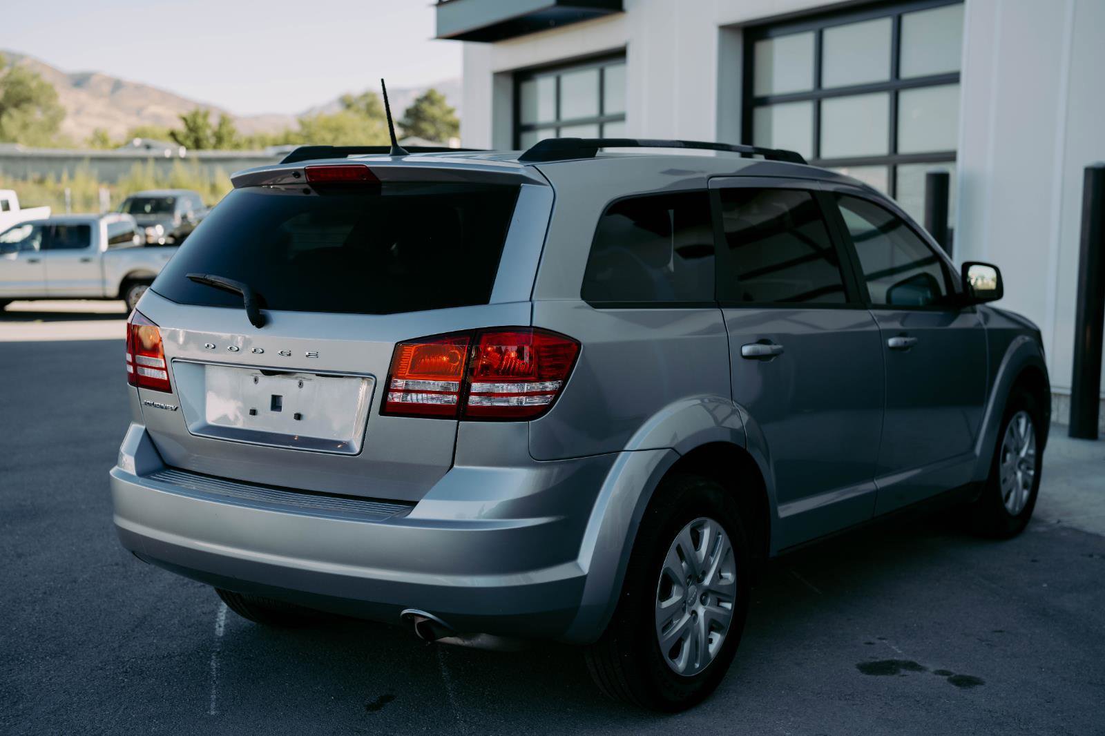 Used 2019 Dodge Journey SE image 7