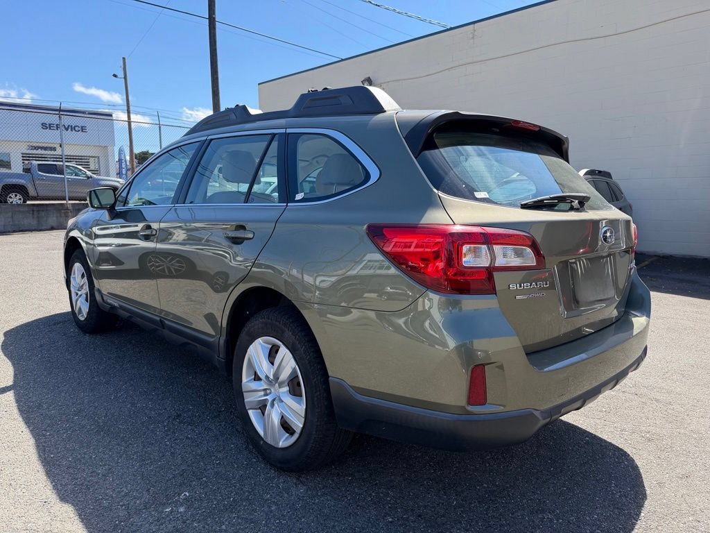Used 2016 Subaru Outback 2.5i AWD/4WD image 5