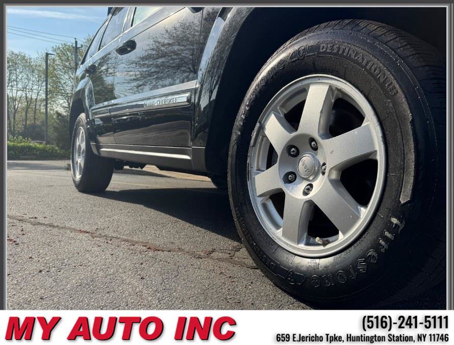 Used 2010 Jeep Grand Cherokee Laredo AWD/4WD image 9