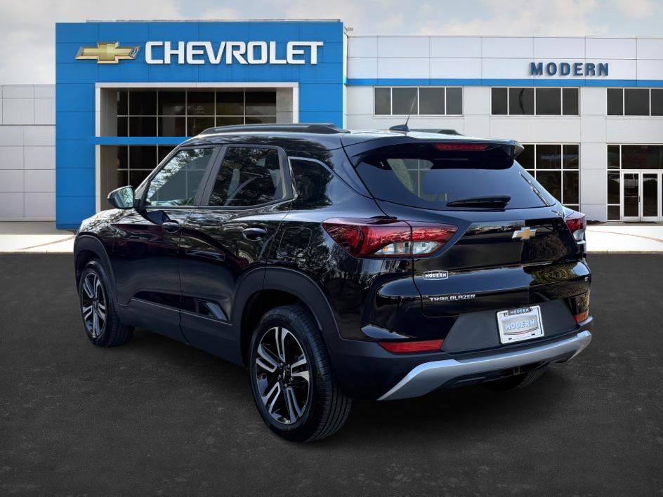 Used 2023 Chevrolet TrailBlazer LT image 3