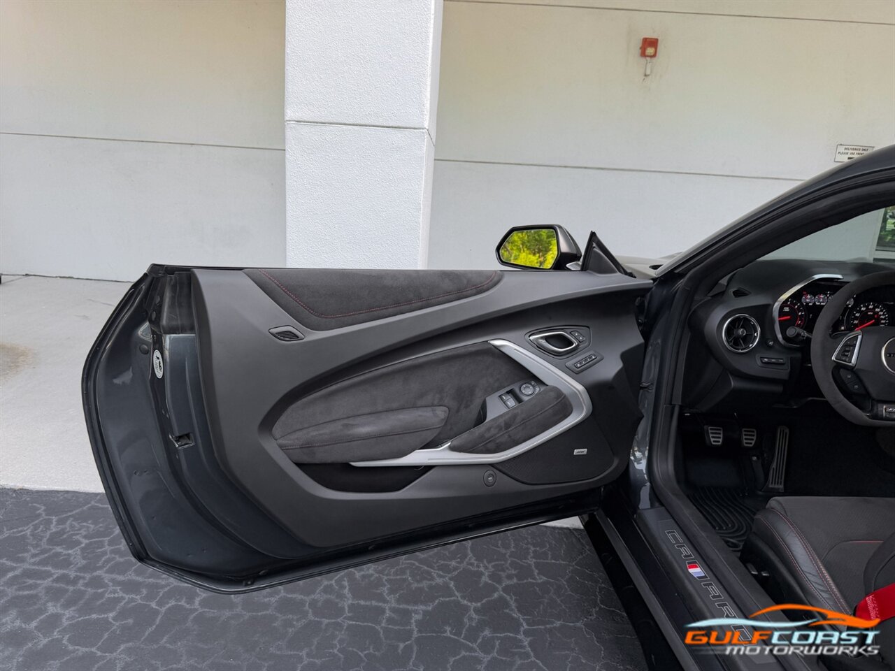 Used 2019 Chevrolet Camaro ZL1 RWD image 24