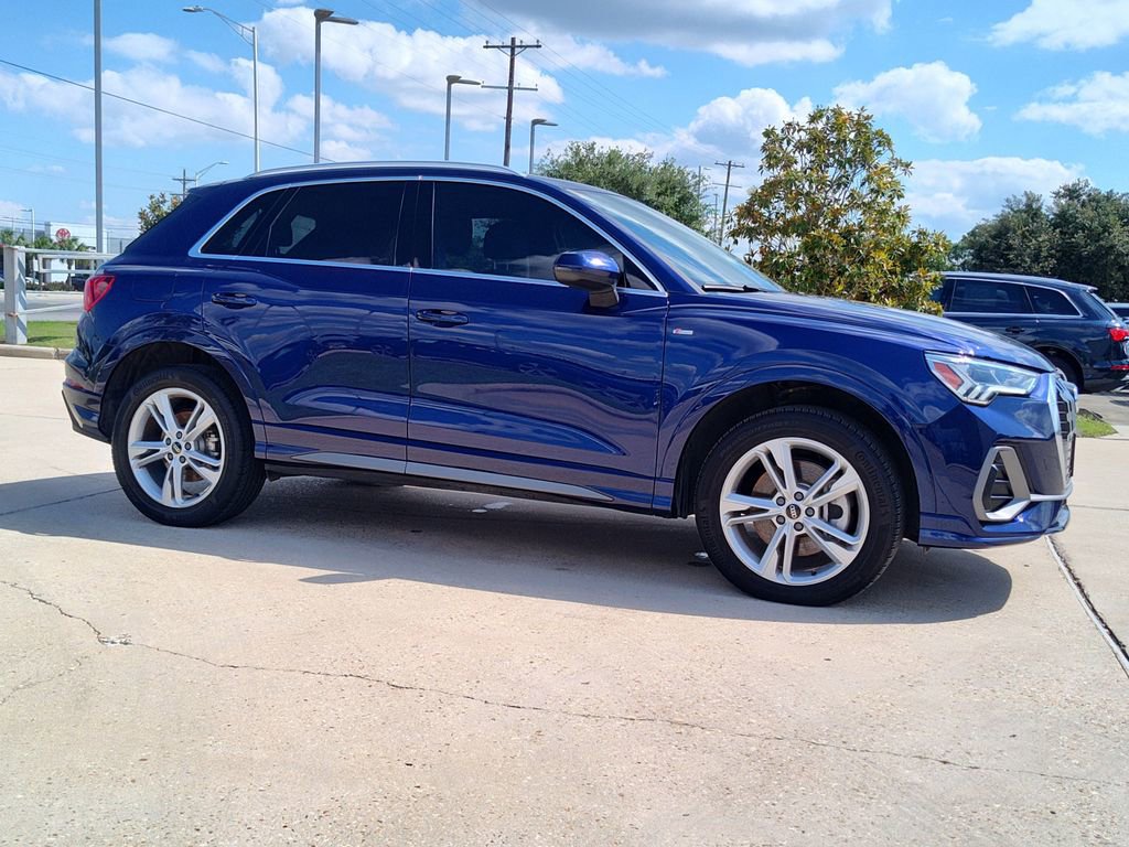 Used 2023 Audi Q3 2.0T Premium w/ Convenience Package AWD/4WD image 14