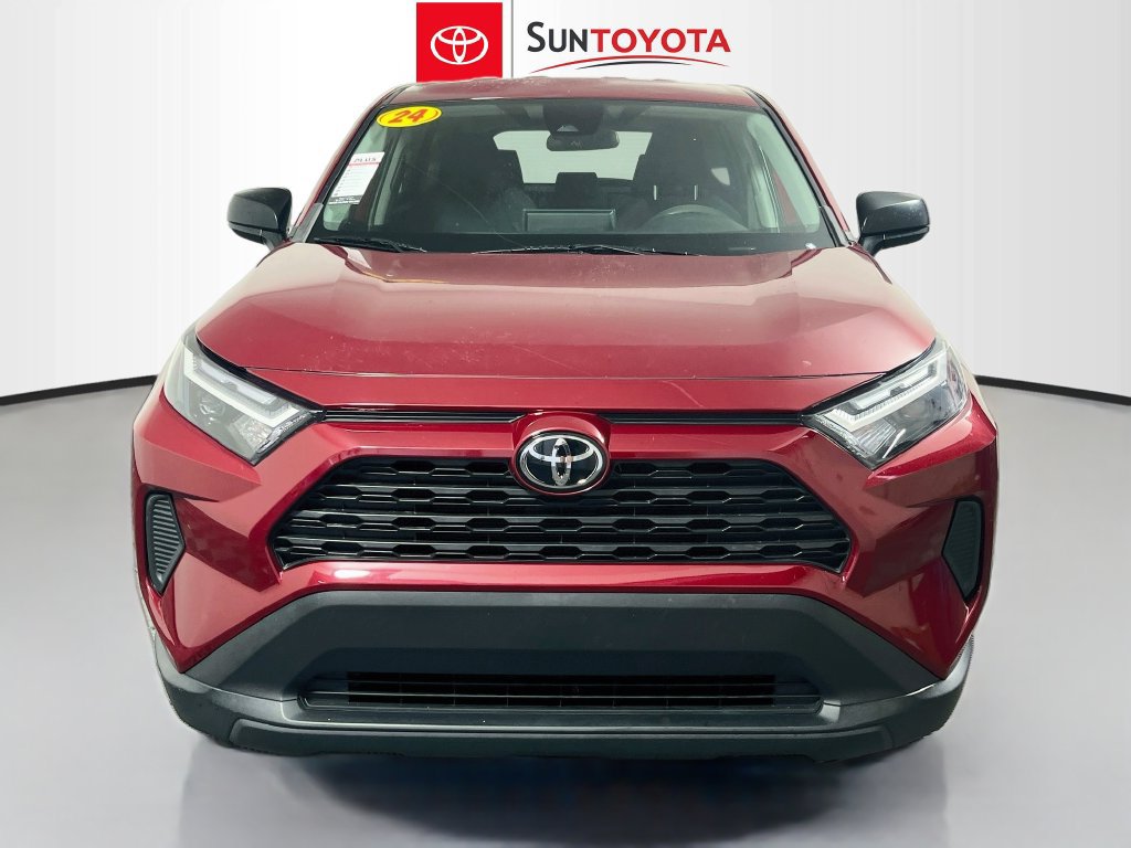Used 2024 Toyota RAV4 LE FWD image 8