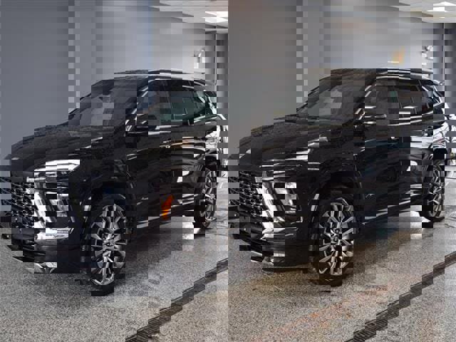 Used 2025 Buick Enclave Avenir w/ Trailering Package, 5000 lbs. image 4