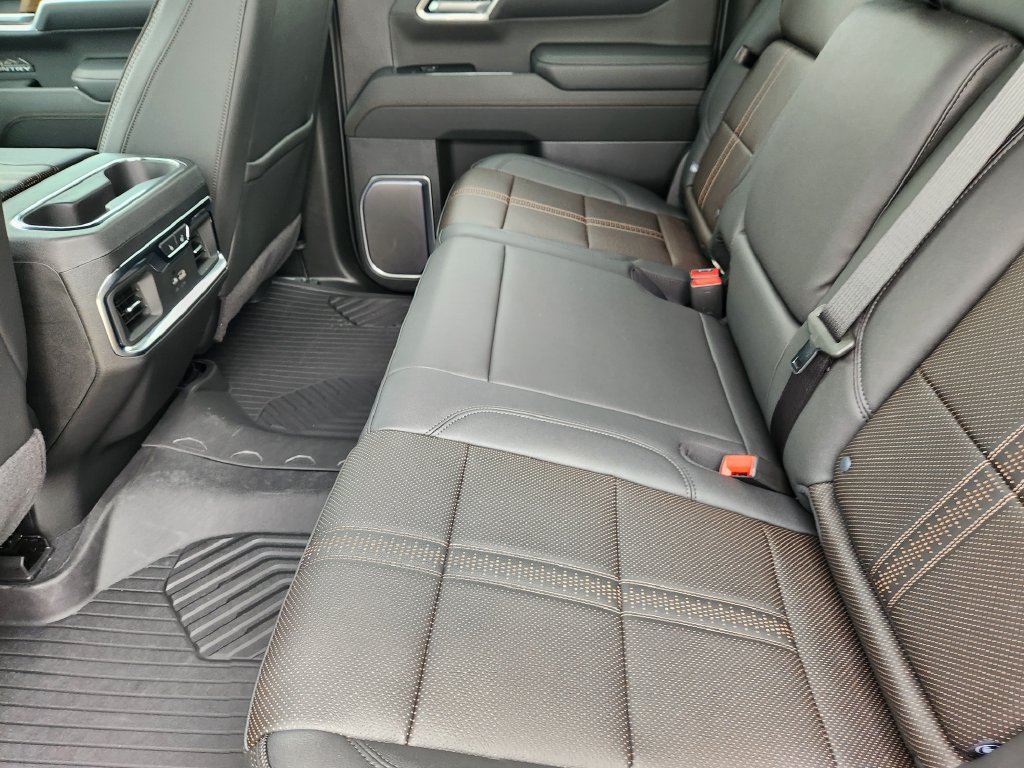 New 2026 Chevrolet Silverado 1500 High Country w/ High Country Premium Package AWD/4WD image 21
