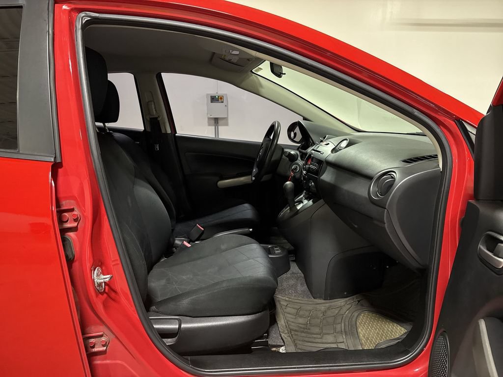 Used 2014 MAZDA MAZDA2 Sport FWD image 20